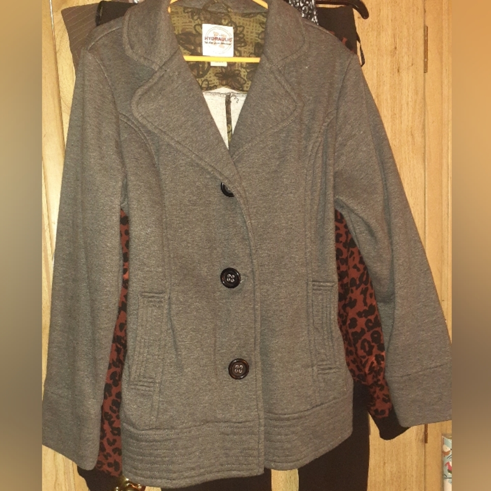 Hydraulic jacket